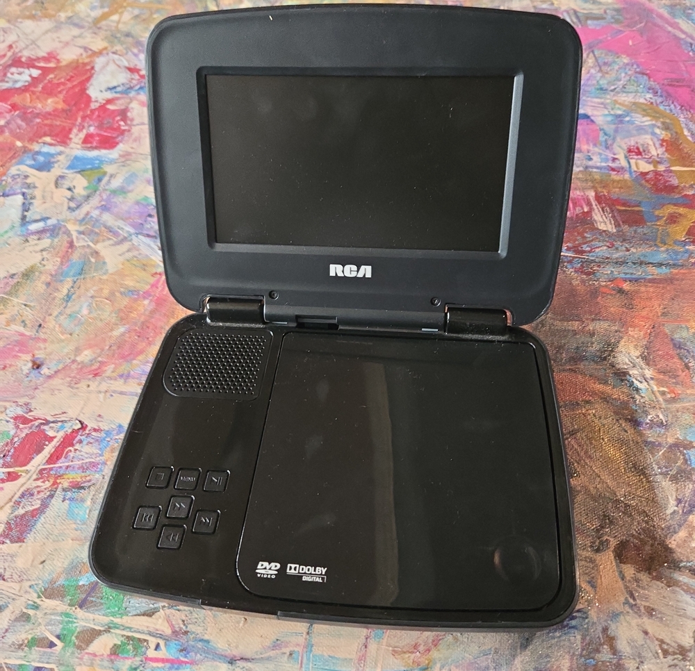 RCA Portable Black DVD Player with 7" Screen